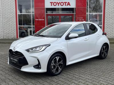 Financial Lease Toyota Yaris HYBRID 115 FIRST EDITION