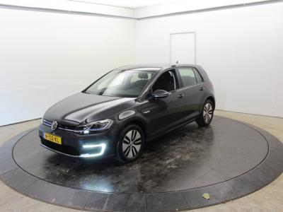 Financial Lease Volkswagen e-Golf E-DITION CCS Lader Adaptive Cruise Apple Carplay Android Navi Climatronic