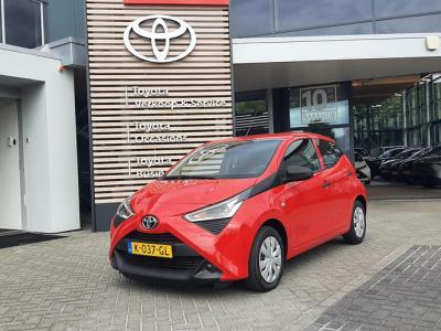 Financial Leas Toyota Aygo 1.0 VVT-i x