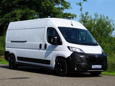 Financial Leas Peugeot Boxer 2.2 BlueHDi 180 L3H2 3.5t