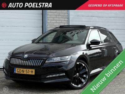 Financial Leas Škoda Superb Combi 1.4 TSI 218 PK iV Sportline Business Panoramadak Trekhaak Matrix LED Rondomzicht Camera ACC Virtual Cockpit incl. BTW