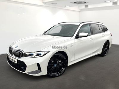Financial Leas BMW 3 Serie Touring 330e M-SPORT LED