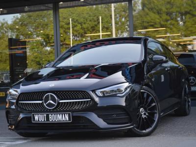 Financial Leas Mercedes-Benz CLA-Klasse Shooting Brake 200 AMG Led Panorama Widescreen Sfeer Camera Night