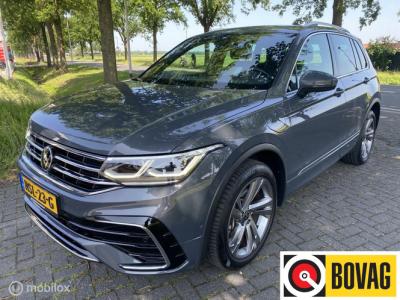 Financial Lease Volkswagen Tiguan 1.4 TSI eHybrid R-Line I Camera I Trekhaak