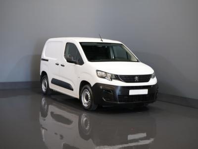 Financial Lease Peugeot Partner 1.6 HDI 75 pk BPM VRIJ! Airco