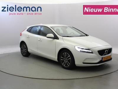 Financial Lease Volvo V40 1.5 T2 Polar+ Automaat - Navi