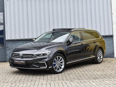 Financial Lease Volkswagen Passat Variant 1.4 TSI PHEV GTE 218 Pk Pano IQ Lights ACC
