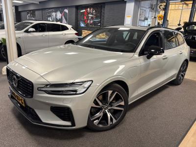 Financial Leas Volvo V60 2.0 T6 Recharge AWD R-Design