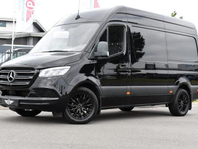 Financial Leas Mercedes-Benz Sprinter 319 V6 3.0 CDI L2H2 Black Edition