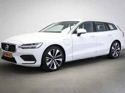 Financial Leas Volvo V60 2.0 T6 Twin Engine AWD Momentum Pro