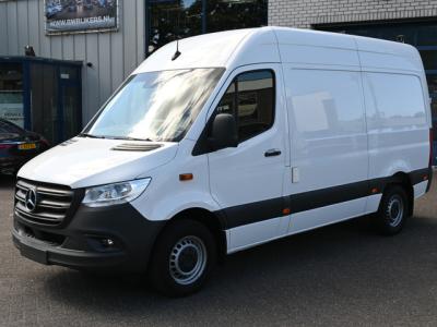 Financial Leas Mercedes-Benz Sprinter 319 CDI 3.0 V6 L2H2