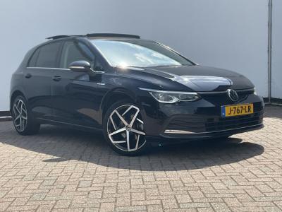 Financial Leas Volkswagen Golf 1.5 TSI Style Pano.dak Massage Sfeerverl Adap.Cruise Carplay Led Memory Uitstraling!