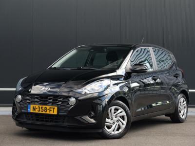 Financial Leas Hyundai i10 1.0 Comfort Smart Navigatie Achteruitrijcamera Stoelverwarming Airco Cruisecontrol CarPlay