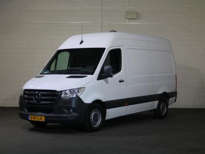 Financial Leas Mercedes-Benz Sprinter 319 3.0 V6 CDI L2 H2 Automaat Airco Navigatie Camera