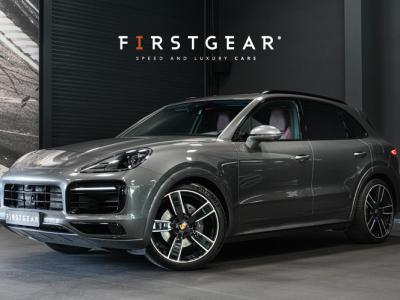 Financial Lease Porsche Cayenne 3.0 E-Hybrid