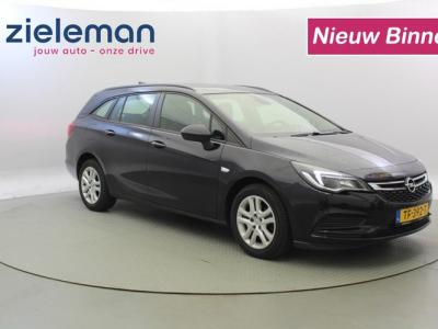 Financial Leas Opel Astra 1.0 Sports Tourer Online Edition - Carplay