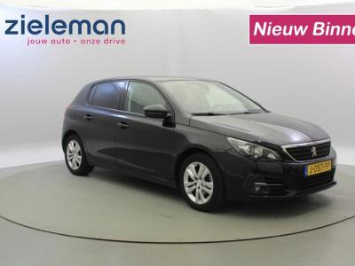 Financial Leas Peugeot 308 1.2 PureTech Executive - Panorama