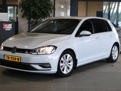 Financial Lease Volkswagen Golf 1.0 TSI Comfortline Navi Acc Pdc Apple Carplay