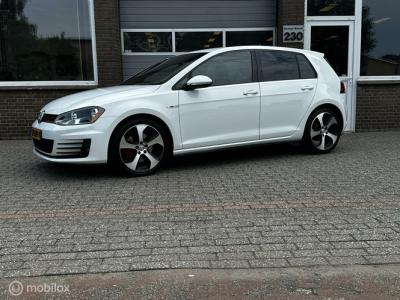 Financial Leas Volkswagen Golf 2.0 GTI AIRCO