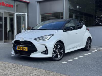 Financial Leas Toyota Yaris 1.5 Hybrid 115 Dynamic Bi-Tone