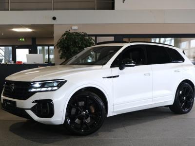 Financial Lease Volkswagen Touareg 3.0 TSI eHybrid 4MOTION R 462PK Pano Luchtvering 360Cam Leder