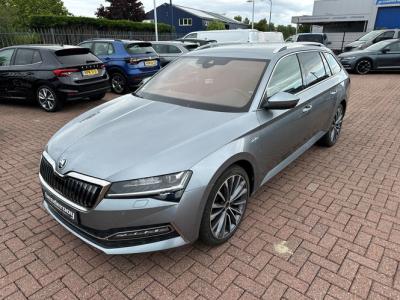Financial Lease Škoda Superb Combi 1.4 TSI iV 218pk Laurin & Klement