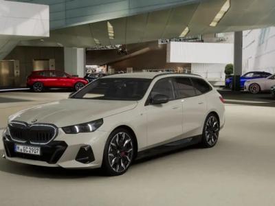 Financial Lease BMW 5 Serie Touring 550e xDrive M Sport Automaat