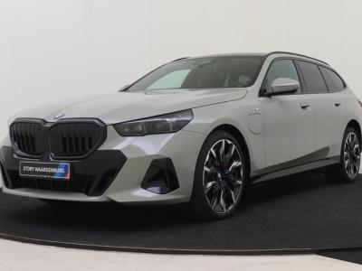 Financial Leas BMW 5 Serie Touring 550e xDrive M Sport Automaat