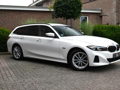 Financial Leas BMW 3 Serie Touring 320e MY 2023 204 PK 1e Eig Dealer o.h Carplay LED Head-Up 17''