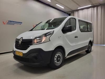 Financial Leas Renault Trafic Passenger 1.6dCi 8-Personenbus -