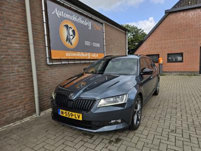 Financial Leas Škoda Superb Combi 2.0 TSI 4x4 Style