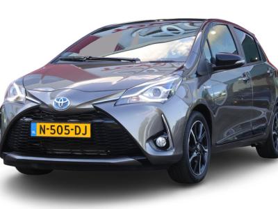 Financial Lease Toyota Yaris 1.5 Hybrid Bi-Tone