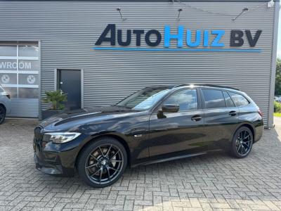 Financial Leas BMW 3 Serie Touring 330e xDrive Trekhaak 19 inch LED Head-Up Display ACC Carplay