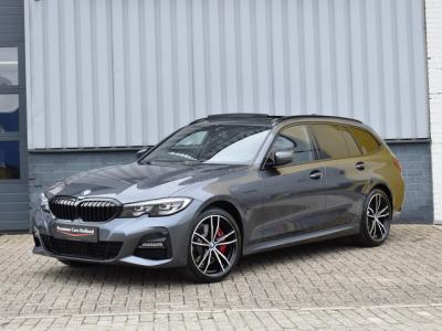 Financial Lease BMW 3 Serie Touring 330e xDrive M-Sport 292 Pk Pano Navi Live