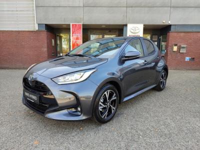 Financial Leas Toyota Yaris Hybrid 115 DYNAMIC