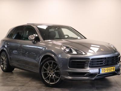 Financial Lease Porsche Cayenne 3.0 E-Hybrid