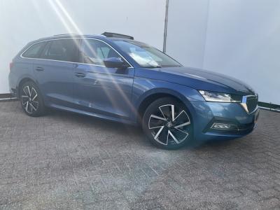 Financial Leas Škoda Octavia Combi 1.4 TSI iV PHEV Business Edition Plus Pano.dak Stoel