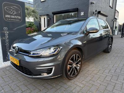 Financial Leas Volkswagen e-Golf E-DITION - Carplay - virtueel display - Camera