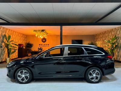 Financial Leas Hyundai i30 1.5 T-GDi MHEV Garantie Camera CarPlay StuurVW StoelVW Lane Cruise Clima Navi DAB Led Facelift Model Rijklaar