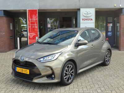 Financial Leas Toyota Yaris 1.5 Hybrid DYNAMIC