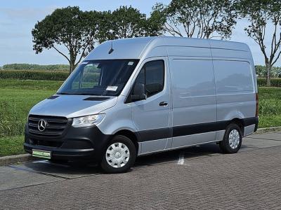 Financial Leas Mercedes-Benz Sprinter 315 L2H2