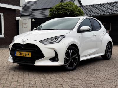Financial Leas Toyota Yaris 1.5 Hybrid 115 First Edition - Apple Carplay