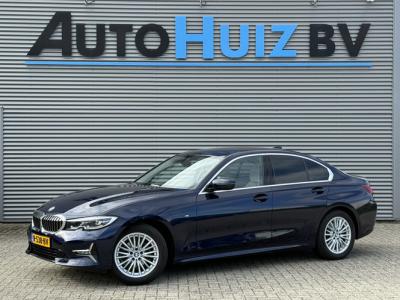 Financial Leas BMW 3 Serie 318i 156 PK Luxury Line Leder Wegklapbare Trekhaak LED HiFi pakket PDC