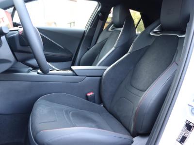 Toyota C-HR 2.0 Plug-in Hybrid 220 GR SPORT