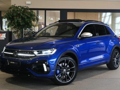 Financial Leas Volkswagen T-Roc 2.0 TSI 4Motion R 300PK Facelift Akra Pano Trekhaak Cam Navi IQ
