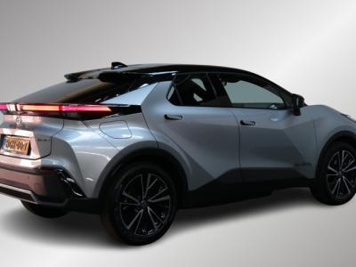 Toyota C-HR 2.0 Plug-in Hybrid 220 Executive