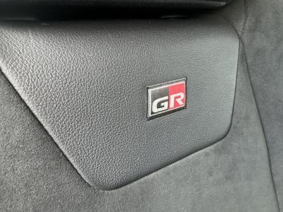 Toyota C-HR 1.8 Hybrid GR-Sport