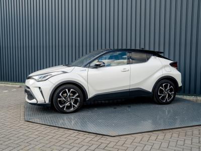 Toyota C-HR 2.0 Hybrid Bi-Tone