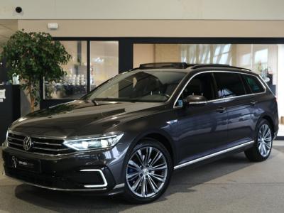 Financial Lease Volkswagen Passat Variant 1.4 TSI PHEV GTE Pano Leder Trekhaak 360Cam Virtual Led