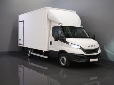 Financial Leas Iveco Daily 35S18HV 3.0 Aut. ZF BPM VRIJ! Bakwagen Laadklep